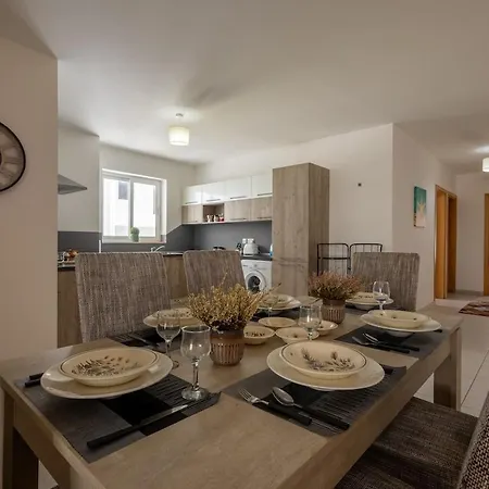 Private Terrace 3br Near Bay & Promenade By Quicktrips Apartment